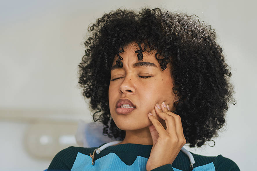 Lady with a toothache